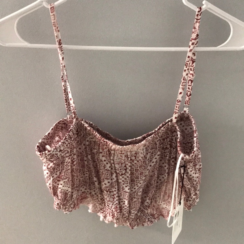 Cropped red-multi top